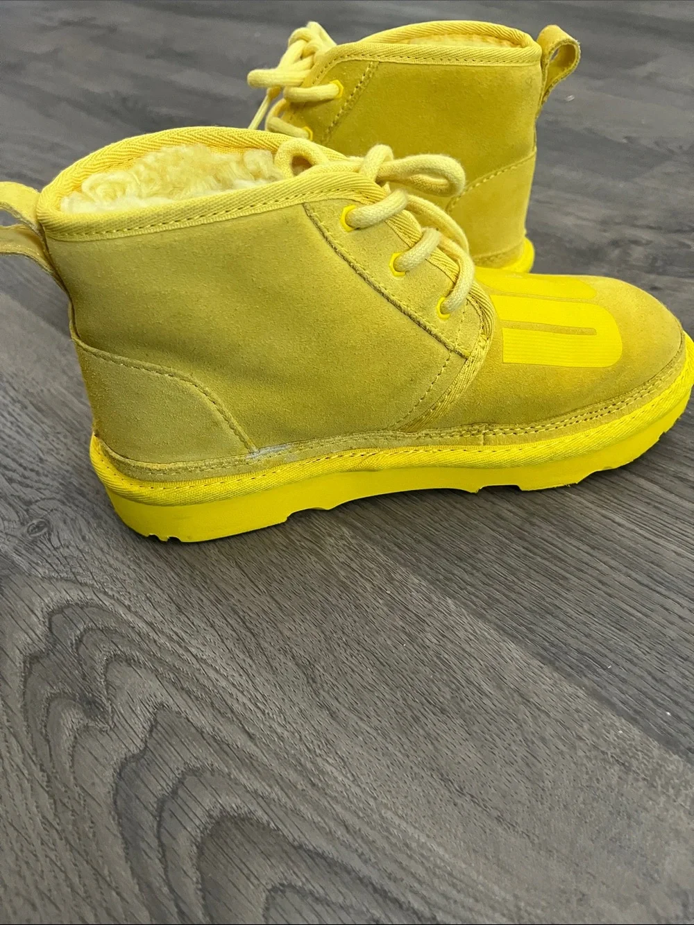 UGG Neumel Scatter Graphic Canary Yellow Chukka Lace-Up Ankle Boots